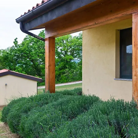 Captivating In With Swimming Pool * San Ginesio