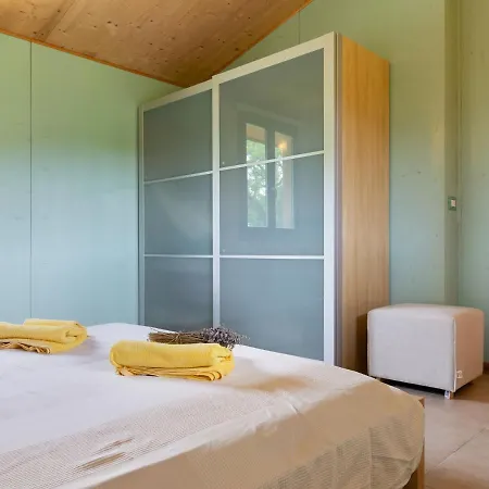 Captivating In With Swimming Pool San Ginesio